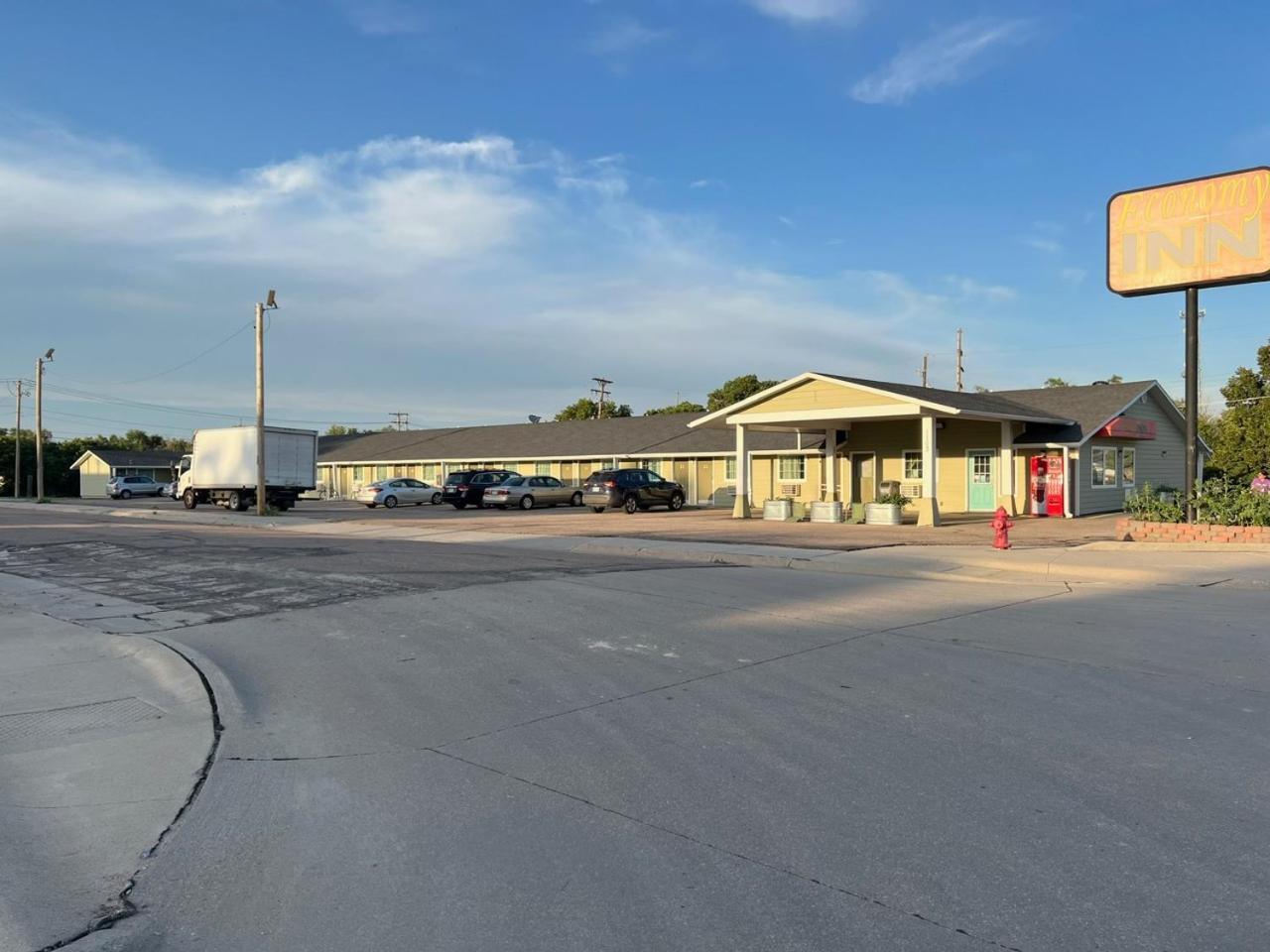 Economy Inn Mccook Luaran gambar