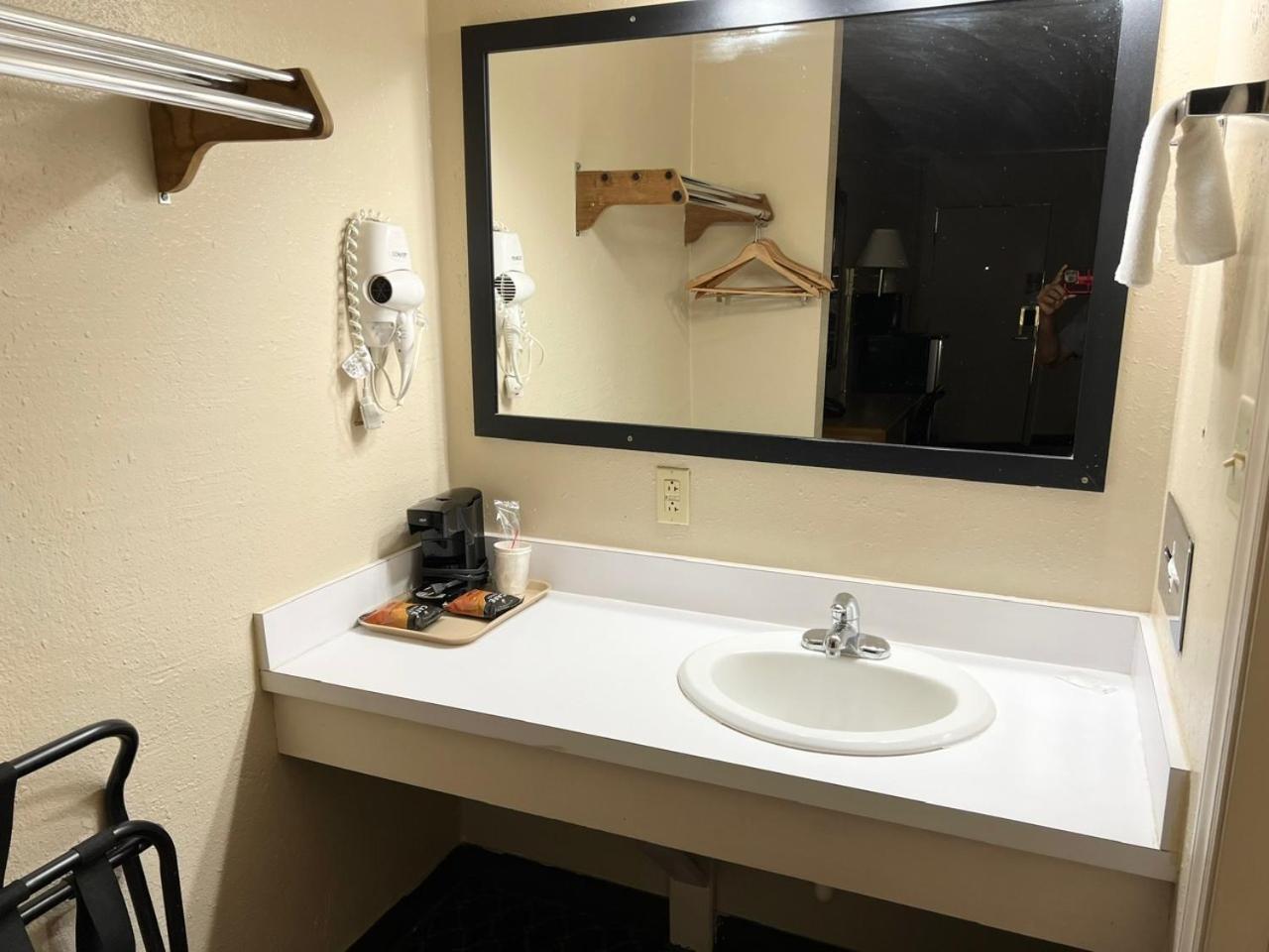 Economy Inn Mccook Luaran gambar